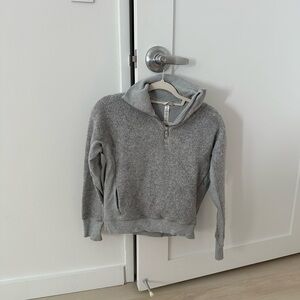 Lululemon sweatshirt